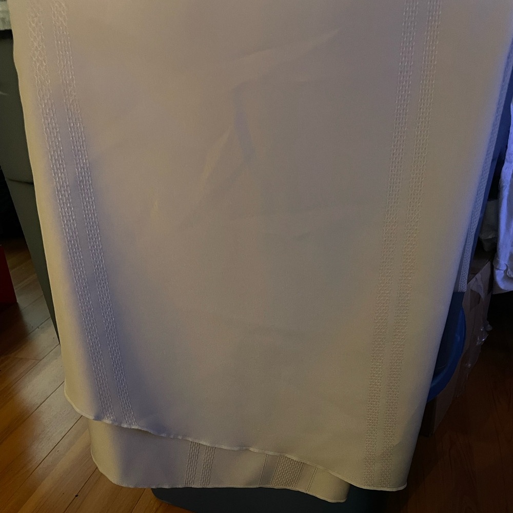 Lovely vintage table cloth